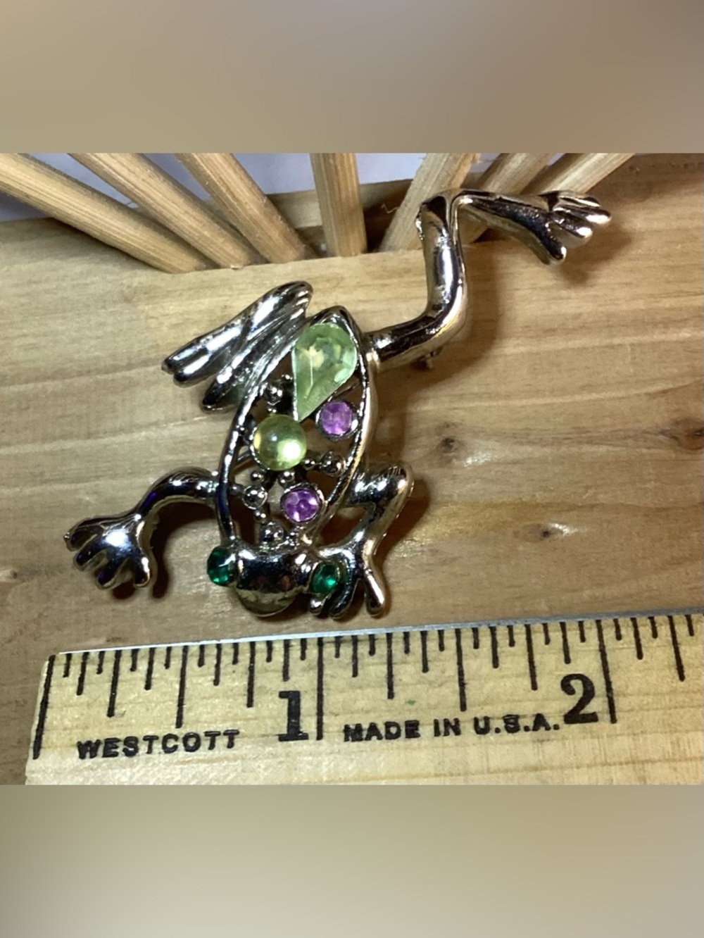 Vintage Silver Tone Frog Brooch - Picture 8 of 8